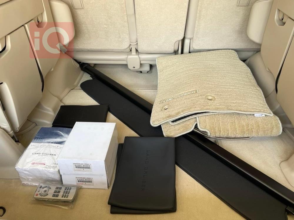 تويوتا لاندكروزر